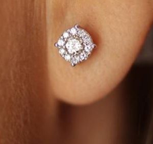 Aro Halo con 0.6 CT de Diamante