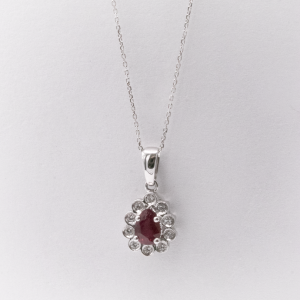 White Gold Pendent Ruby and 0.9 ct surrounding Natural Diamonds