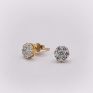 Yellow Gold Fabulous Diamond Earrings with 0.57 ct Round Shaped Diamonds