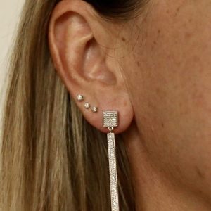 White Diamond Earrings Longated with 0.19 Sml Natural Diamonds
